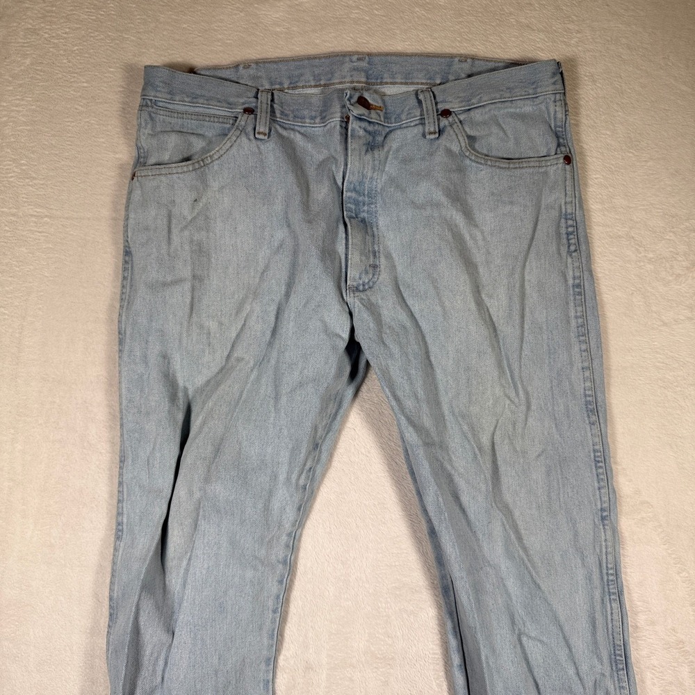 Wrangler Men Jeans Light Wash Straight Leg Denim Pants Size 36x30 Blue - Picture 3 of 13
